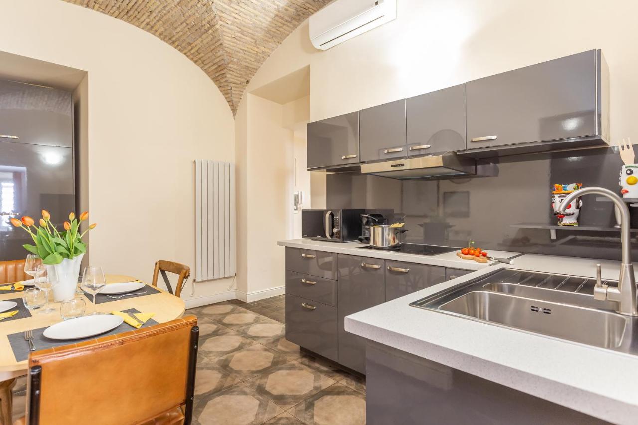 Daplace - Lucia Apartment Rzym Zewnętrze zdjęcie